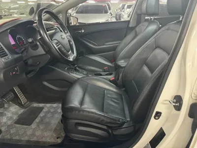 Kia K3 2013, 123751 км, за 3581.43 USD - фото 10