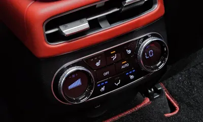 Genesis GV70 2023, 47997 км, за 30553.76 USD - фото 26