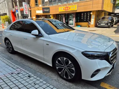 Mercedes-Benz E-Class 2025, 26000 км, за 43898.04 USD