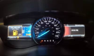 Ford Explorer 2018, 120903 км, за 10927.14 USD - фото 8