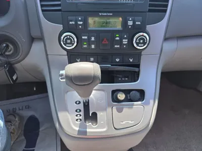 Kia Canival 2013, 159200 км, за 3061.89 USD - фото 9