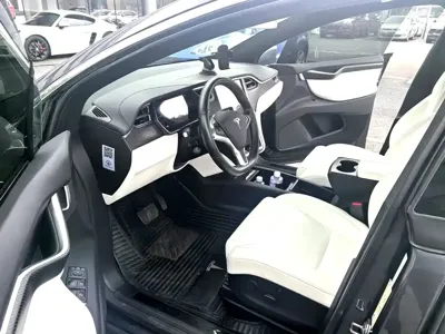 Tesla Model X 2018, 35000 км, за 29399.08 USD - фото 6