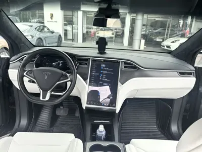 Tesla Model X 2018, 35000 км, за 29399.08 USD - фото 10