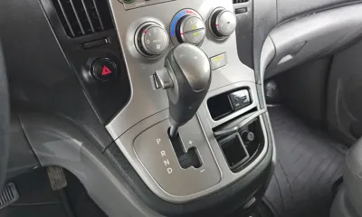 Hyundai Starex 2013, 82113 км, за 5667.76 USD - фото 9