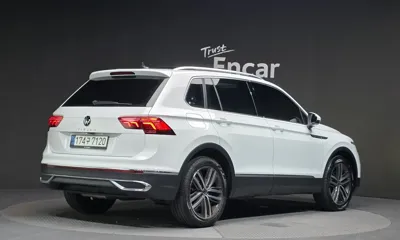 Volkswagen Tiguan 2022, 59129 км, за 29867.4 USD