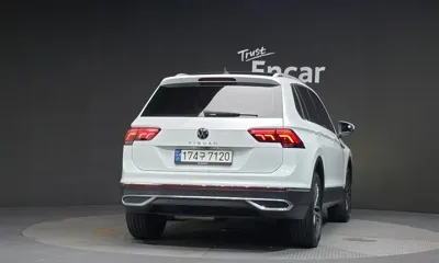 Volkswagen Tiguan 2022, 59129 км, за 29867.4 USD