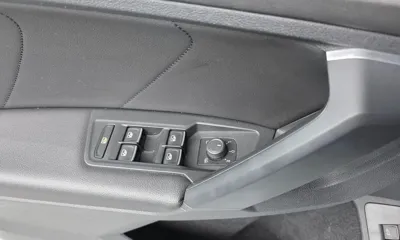 Volkswagen Tiguan 2022, 59129 км, за 29867.4 USD - фото 14