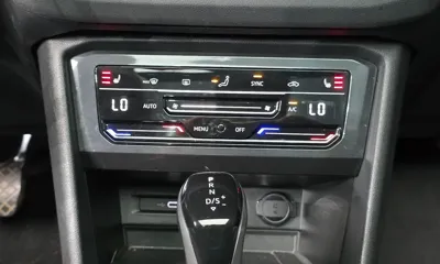 Volkswagen Tiguan 2022, 59129 км, за 29867.4 USD - фото 28