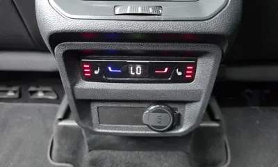 Volkswagen Tiguan 2022, 59129 км, за 29867.4 USD - фото 33