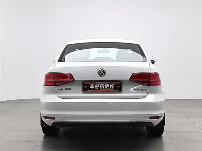 Volkswagen Sagitar 2018, 144500 км, за 5725.29 USD