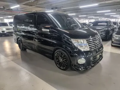Nissan Elgrand 2007, 144496 км, за 9196 USD