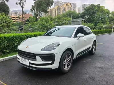 Porsche Macan · 2025 год