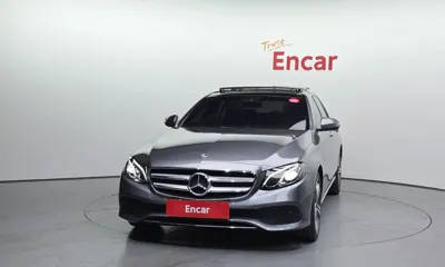 Mercedes-Benz E-Class 2019, 83529 км, за 16459.56 USD