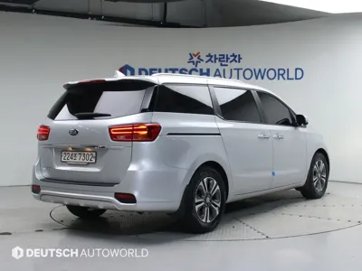 Kia Canival 2020, 36662 км, за 11456.94 USD