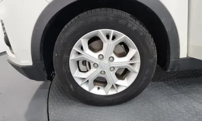 KG_Mobility_Ssangyong TIBOLI 2021, 57582 км, за 7995.84 USD