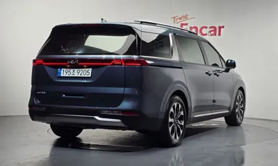 Kia Canival 2023, 67762 км, за 18314.3 USD