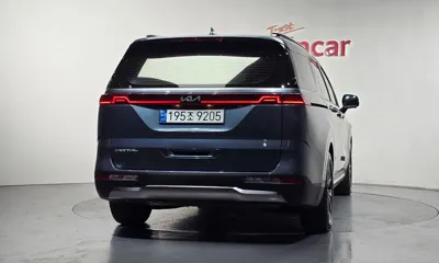 Kia Canival 2023, 67762 км, за 18314.3 USD