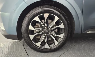Kia Canival 2023, 67762 км, за 18314.3 USD