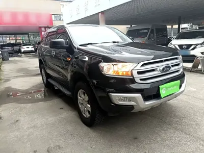 Ford Everest 2016, 106100 км, за 6819.02 USD