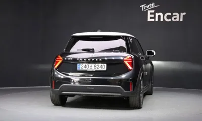 MINI Cooper 2025, 13961 км, за 18865.49 USD