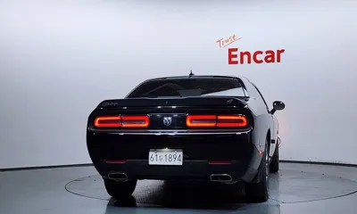 Dodge Challenger 2018, 80675 км, за 32099.25 USD