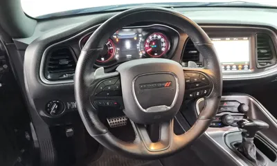Dodge Challenger 2018, 80675 км, за 32099.25 USD - фото 13