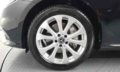 Mercedes-Benz E-Class 2018, 117678 км, за 15071.4 USD