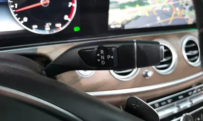 Mercedes-Benz E-Class 2018, 117678 км, за 15071.4 USD - фото 9