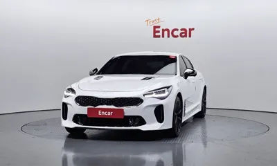 Kia Stinger 2023, 85213 км, за 19160.88 USD