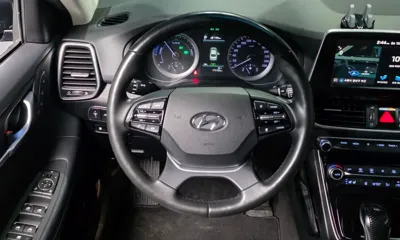 Hyundai Grandeur 2018, 173102 км, за 8791.65 USD - фото 13