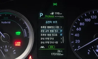 Hyundai Grandeur 2018, 173102 км, за 8791.65 USD - фото 16