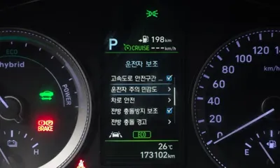 Hyundai Grandeur 2018, 173102 км, за 8791.65 USD - фото 29