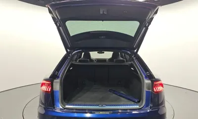 Audi Q8 2023, 43383 км, за 54525.14 USD - фото 20