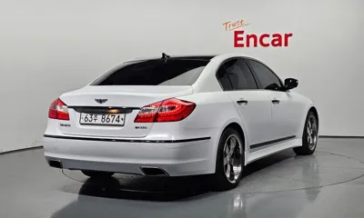 Hyundai Genesis 2012, 140476 км, за 3807.27 USD