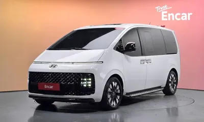 Hyundai Staria · 2022 год