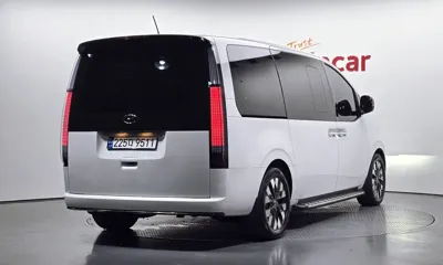 Hyundai Staria 2022, 53212 км, за 22805.41 USD