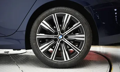 BMW 3-Series 2025, 4068 км, за 25027.62 USD