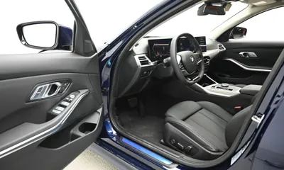 BMW 3-Series 2025, 4068 км, за 25027.62 USD - фото 11