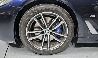 BMW 5-Series 2021, 52527 км, за 24496.67 USD
