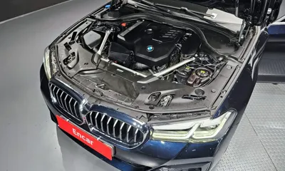 BMW 5-Series 2021, 52527 км, за 24496.67 USD - фото 6