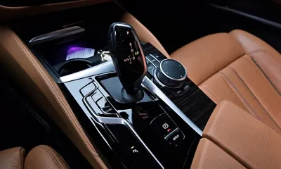 BMW 5-Series 2021, 52527 км, за 24496.67 USD - фото 9