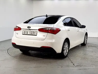 Kia K3 2013, 130220 км, за 2472.03 USD