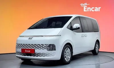 Hyundai Staria · 2023 год