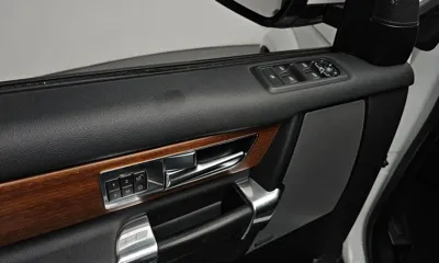 Land Rover Discovery 2014, 104353 км, за 14933.7 USD - фото 16