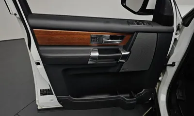 Land Rover Discovery 2014, 104353 км, за 14933.7 USD - фото 24