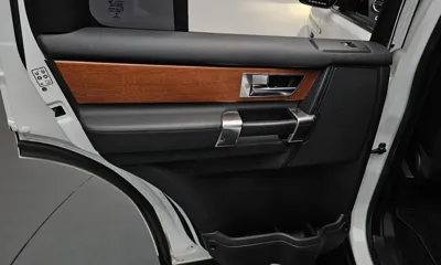 Land Rover Discovery 2014, 104353 км, за 14933.7 USD - фото 25