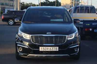 Kia Canival · 2017 год