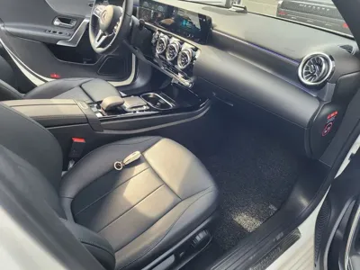 Mercedes-Benz A-Class 2022, 26870 км, за 17657.87 USD