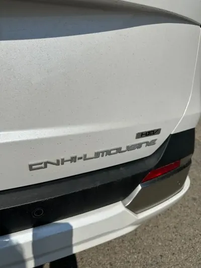 Kia Canival 2025, 17000 км, за 40390.9 USD