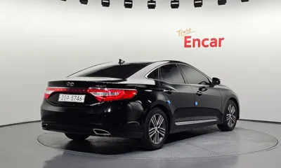 Hyundai Grandeur 2014, 164268 км, за 3150.85 USD